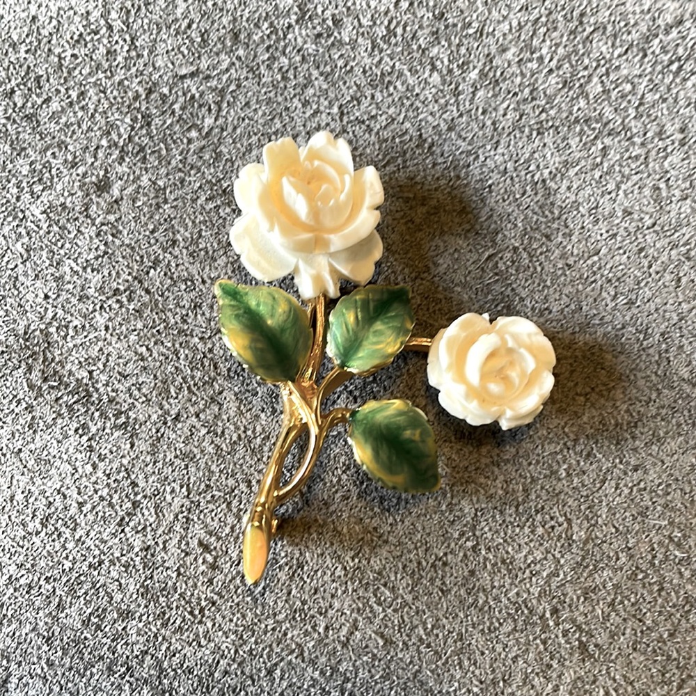 Joan Rivers Rose Brooch Gold Tone Faux Ivory